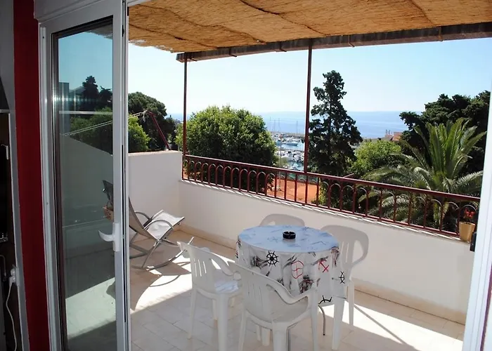 梦幻公寓 公寓 *